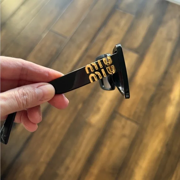 Miu Miu Sunglasses SMU 10Y 56 17 - Picture 5 of 10